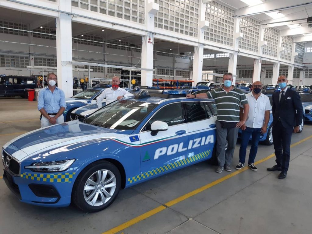 Program consegna 25 Volvo V60 allestite per la Polizia