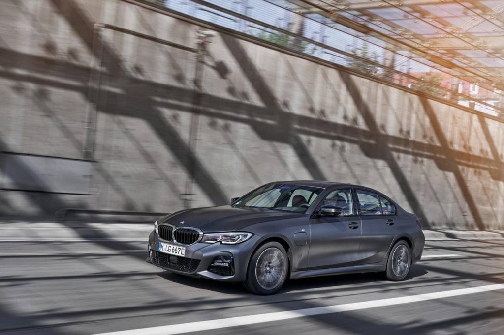 BMW 330e xDrive