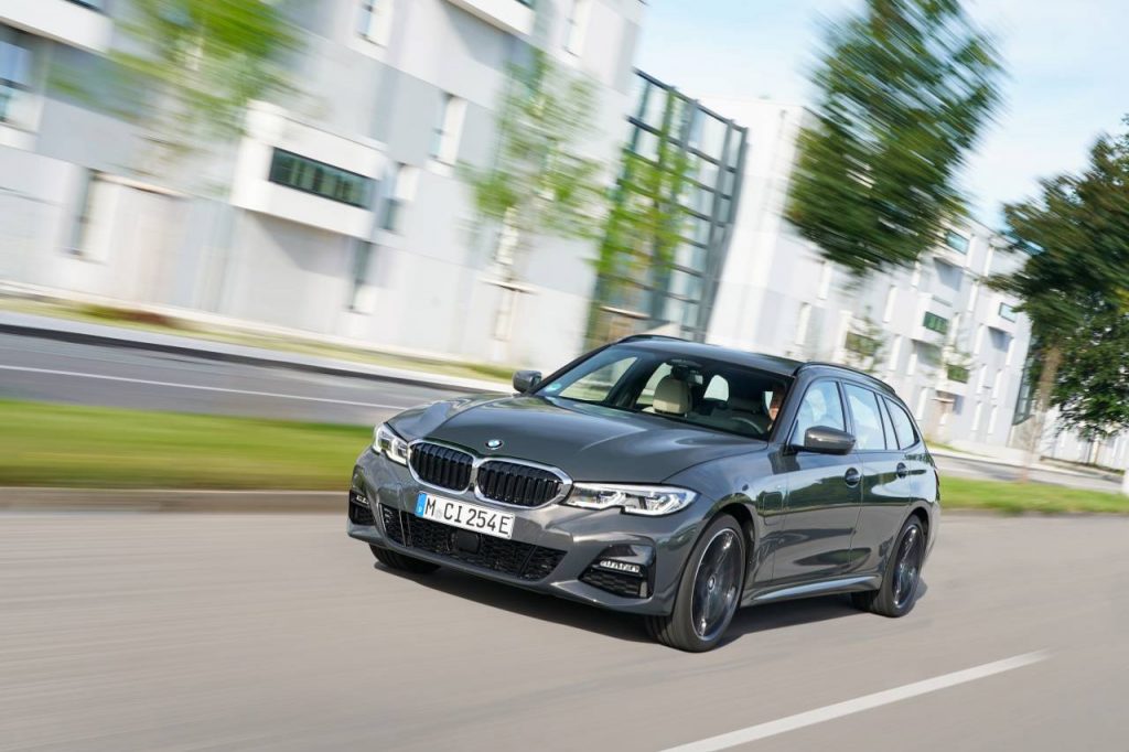 BMW 330e xDrive Touring